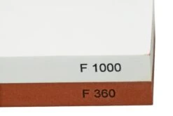 Helle Sharpening Stone L 300311 Piedra De Afilar De Grano 360/1000, Funda De Cuero -CocinaPro Ventas HE300311 03 helle