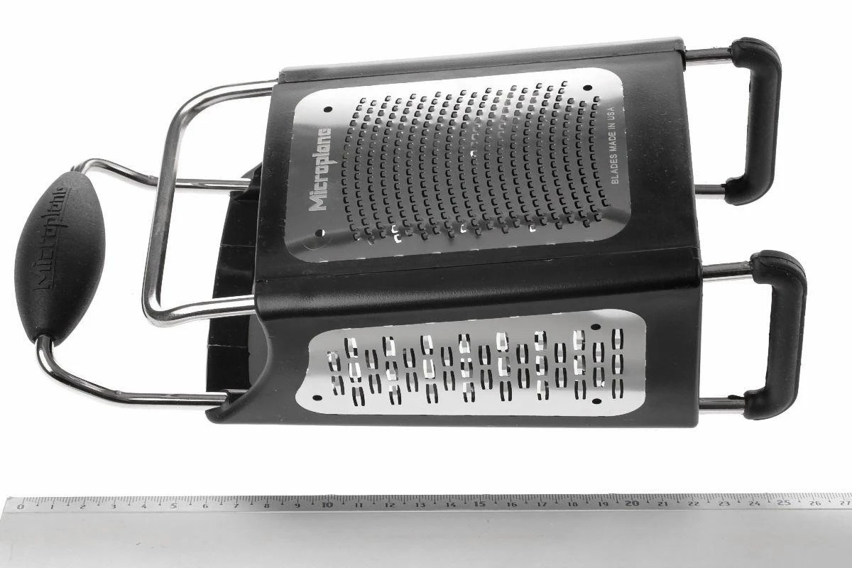 Microplane 4 Lados Rallador Box Grater Negro 8 Microplane 4 Lados Rallador Box Grater Negro - Imagen 6