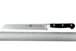 Zwilling Professional ''S'' Cuchillo De Pan 20cm -CocinaPro Ventas ZW31026 200 04 zwilling professional s 31026 200 broodmes d4