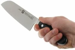 Zwilling 31117-181 Professional S Cuchillo Santoku -CocinaPro Ventas ZW31117 181 05 zwilling professional s zw31117 181 05