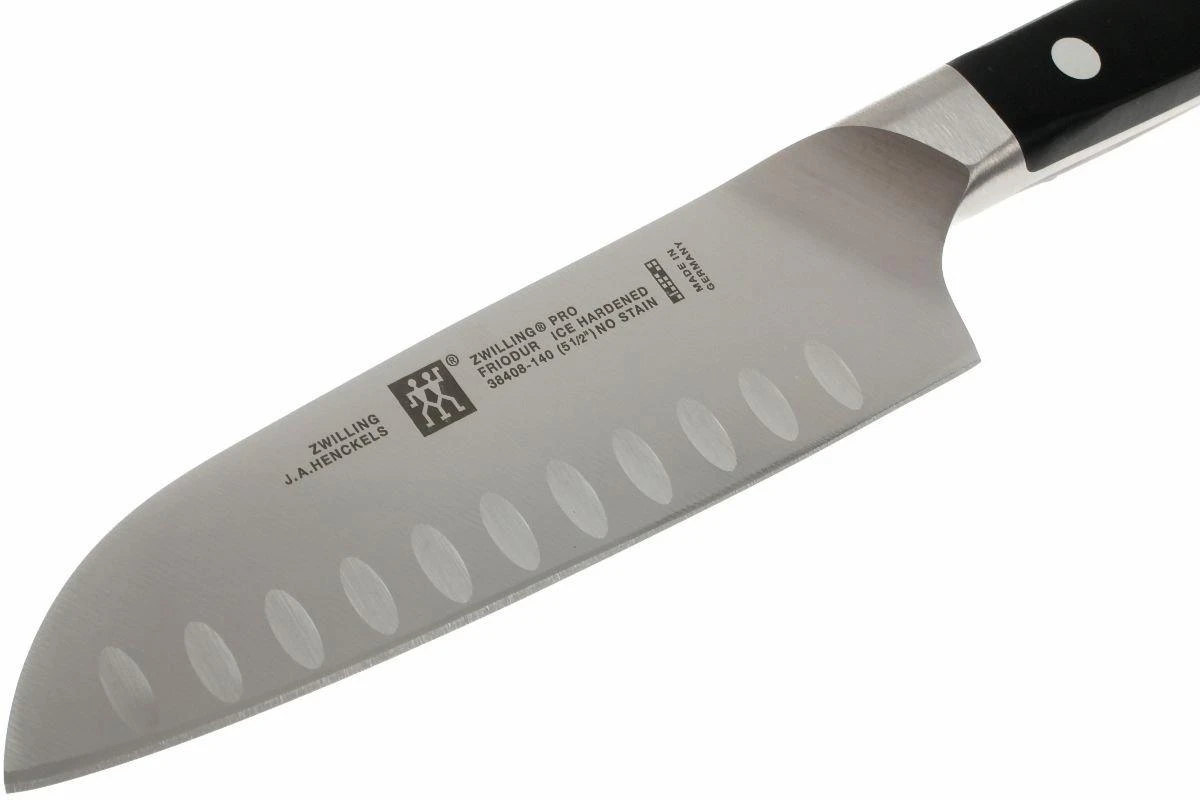 Zwilling 38408-141 Pro Cuchillo Santoku Con Borde Granton 4 Zwilling 38408-141 Pro Cuchillo Santoku Con Borde Granton - Imagen 2